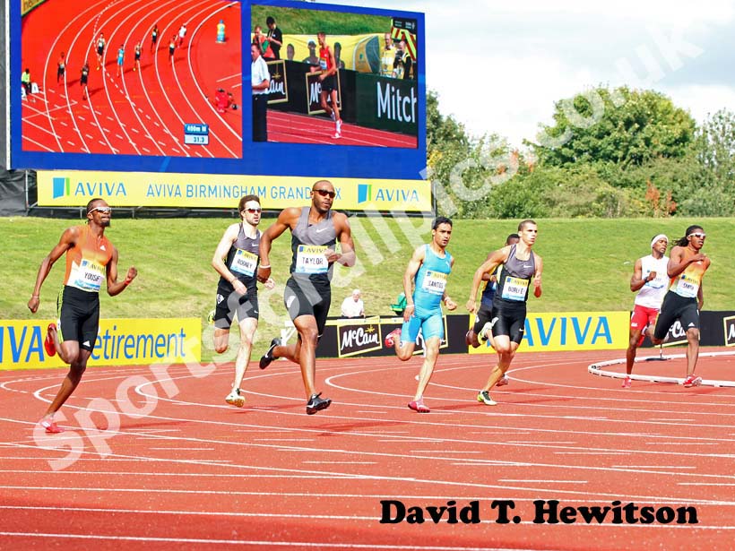 Angelo Taylor leads the 400 metes, 2012 Samsung Diamond League, Birmingham.